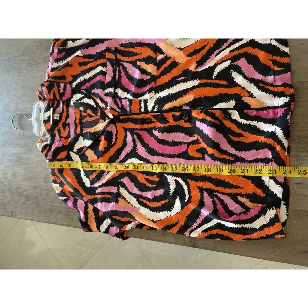Diane von Furstenberg DVF for Target Zebra PJ Set Size Medium Top - Picture 5 of 7